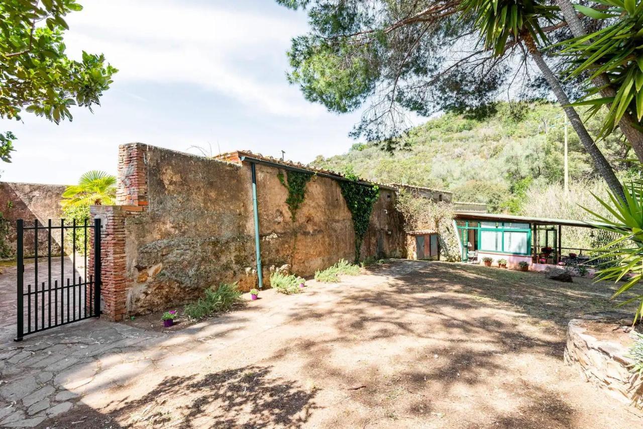 The Old Mill With Private Garden And Torrent Villa Portoferraio Exterior photo